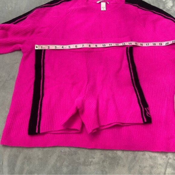 New! Victoria’s Secret 100% cashmere Bali orchid shorts sweater set 27756 - Picture 11 of 13